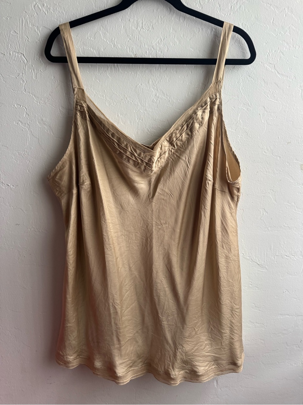 Resume women Women's Slip Tank Top - Lightweight V-Neck